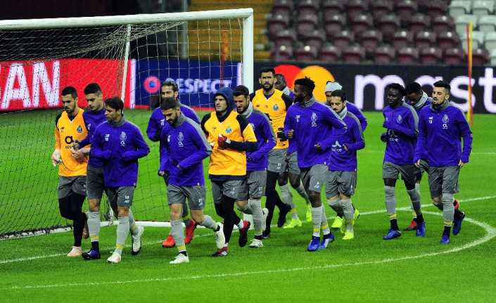 UEFA Şampiyonlar Ligi D Grubu son maçında Galatasaray ile deplasmanda