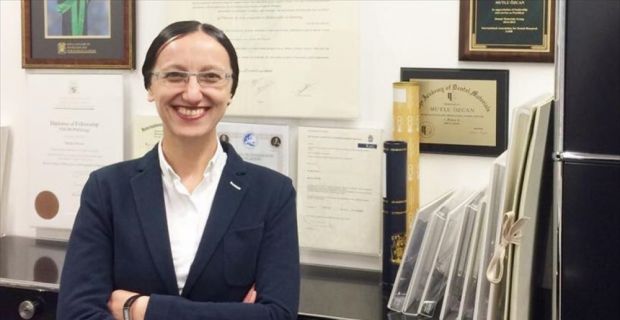 Kendi alanında dünyada "Yılın En Seçkin Bilim İnsanı” seçilen Zürih