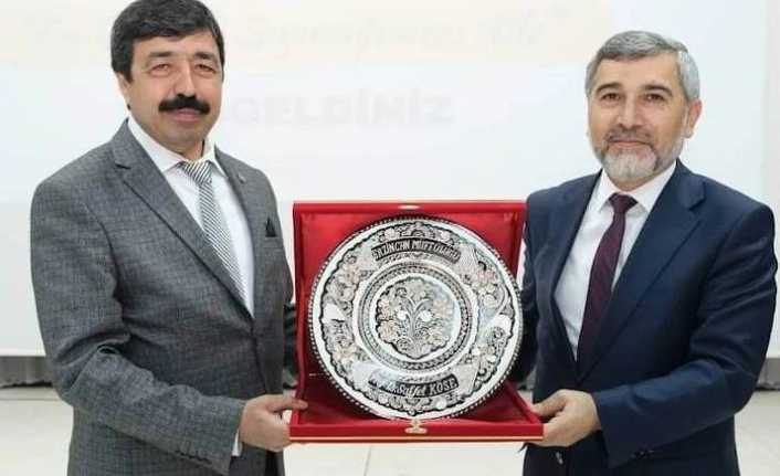 İzmir Kâtip Çelebi Üniversitesi Rektörü Prof. Dr. Saffet Köse, “En