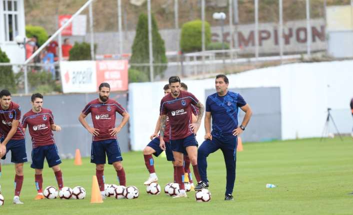 Trabzonspor Teknik Direktörü Ünal Karaman, Medipol Başakşehir maçı için, "Rakibe