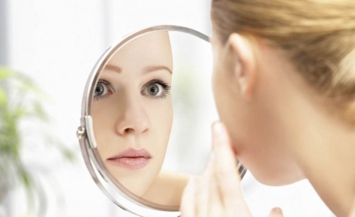 Dermatoloji Uzmanı Doktor Bayram Börekçi, “İftarda ve sahurda ağır ve