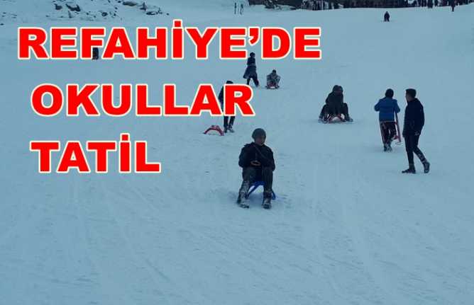 Erzincan'ın Refahiye ilçesinde gece saatlerinden itibaren etkisini hissettiren yoğun kar