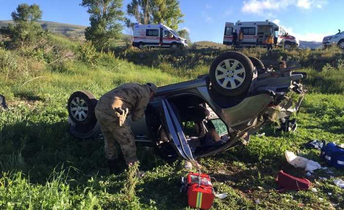 Refahiye’de kaza 1 ölü 4 kişi yaralı Erzincan-Sivas kara yolu Refahiye Yurtbaşı köyü mevkiinde Mahmut Macit'in kullandığı