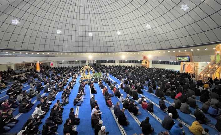 Regaib Kandilinde Terzibaba Camii Doldu, Taştı