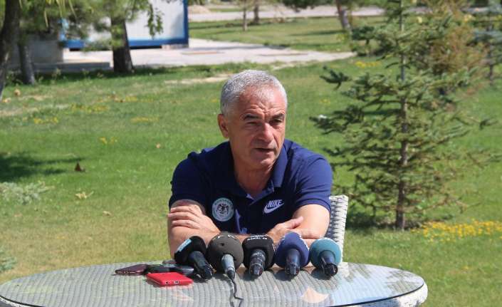 Atiker Konyaspor Teknik Direktörü Rıza Çalımbay, sezonun ilk haftasında oynayacakları