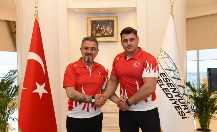 Avrupa ve Dünya Şampiyonu Milli Güreşçi Rıza Kayaalp, "8 kez