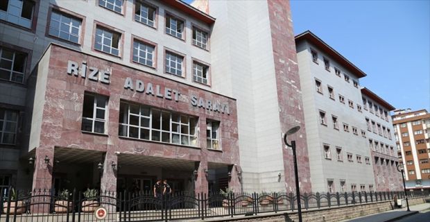Rize'de, darbe girişimine ilişkin yargılanan 27 sanıktan 20'si, 4 yıl