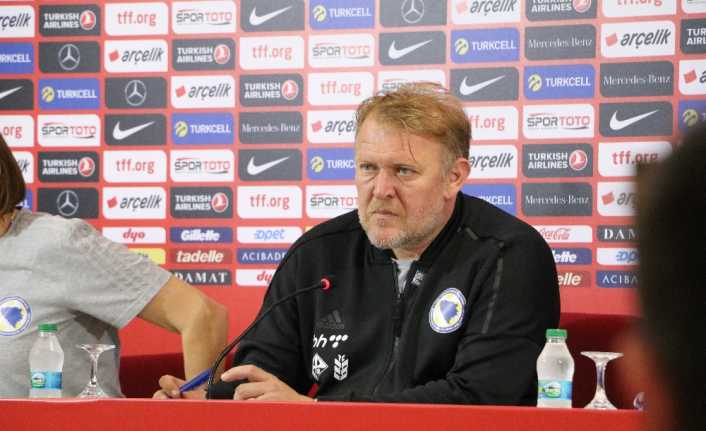 Bosna Hersek Teknik Direktörü Robert Prosinecki, Türkiye ile oynayacakları özel
