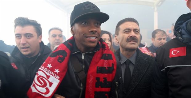 Süper Lig ekiplerinden Demir Grup Sivasspor'un, prensip anlaşmasına vardığı Brezilyalı