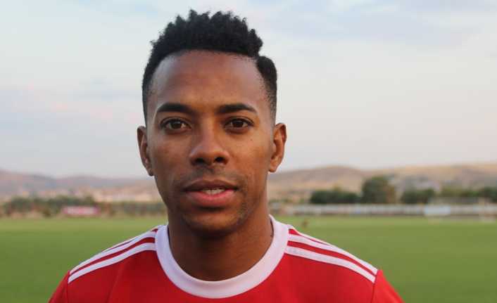 Demir Grup Sivaspor’un dünyaca ünlü yıldızı Robinho VAR sisteminde memnun