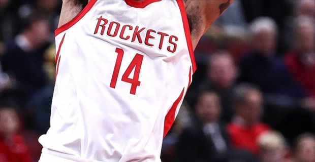 Amerikan Basketbol Ligi'nde (NBA) Houston Rockets, deplasmanda San Antonio Spurs'u