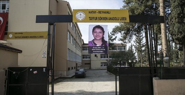 Hatay'ın Reyhanlı ilçesine atılan roket nedeniyle yaşamını yitiren 17 yaşındaki