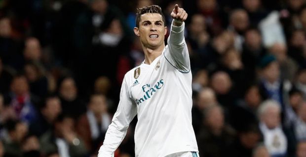 "Save the Children"ın destekçisi olan Portekizli futbolcu Ronaldo, sosyal medyadan