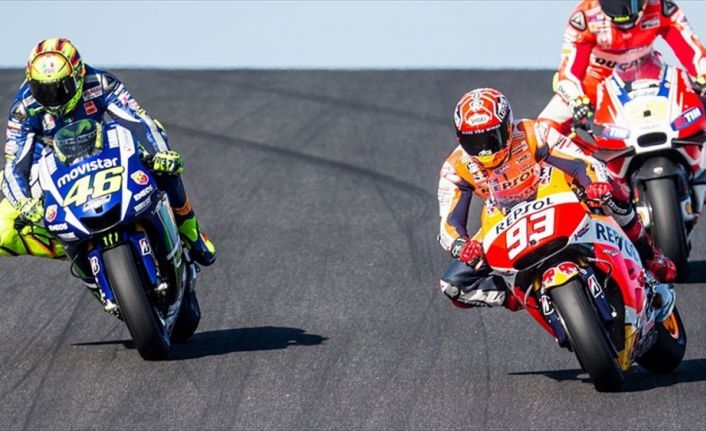 Movistar Yamaha'nın İtalyan motosikletçisi Rossi, Arjantin Grand Prix'sinde yaşadıkları temas