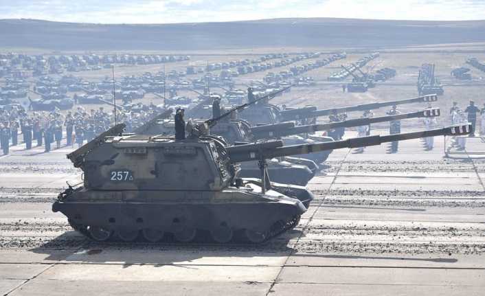 Son 37 yılın en büyük askeri tatbikatı Vostok-2018’in 3’üncü gününde