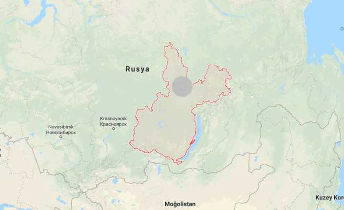 Rusya’nın İrkutsk şehrinde, içinde 3 kişinin bulunduğu bir helikopter düştü.