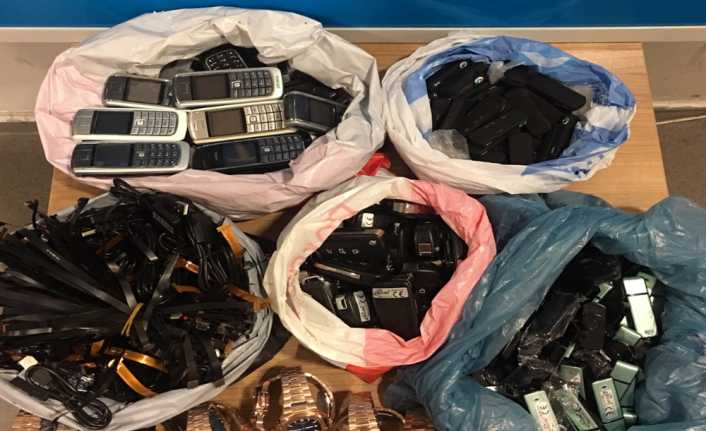 İstanbul Gümrük Muhafaza ekiplerince Sabiha Gökçen Havalimanı’nda piyasa değeri 2