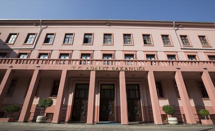 Adalet Bakanlığınca, Arapça, Çince ve Rusça dillerinde de sabıka kaydı