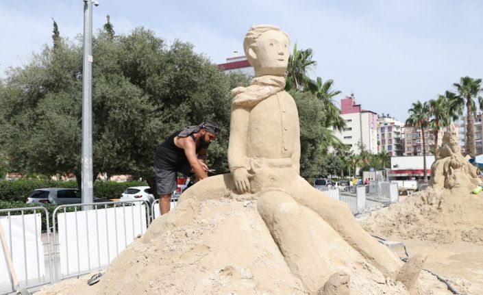 Mersin’de bu yıl 2. kez düzenlenen ’Kum Festivali’nde ortaya çıkan