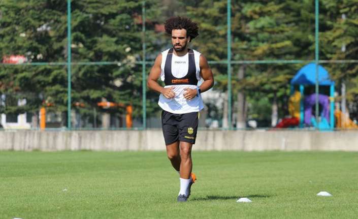 Evkur Yeni Malatyaspor’un defans oyuncusu Sadık Çiftpınar’a Trabzonspor’dan sonra Beşiktaş’ın