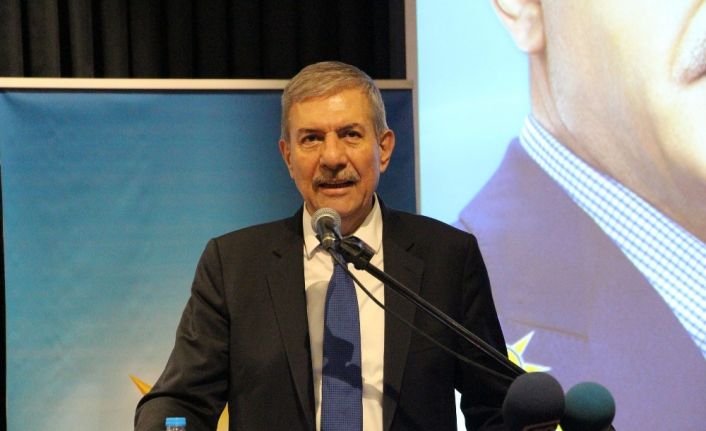 Sağlık Bakanı Ahmet Demircan, "Yüzlerce sağlık çalışanı gibi Burak kardeşimiz