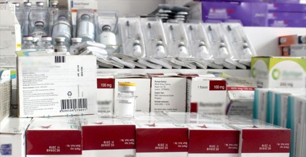 Sağlık Bakanlığından yapılan açıklamada, kanser tedavisinde kullanılan bazı ilaçların bulunamamasına