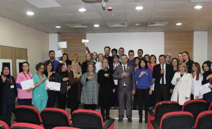 Erzincan İl Sağlık Müdürlüğü tarafından sağlık personeli ve hasta karşılama-danışma-yönlendirme