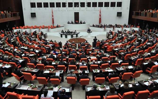 AK Parti’nin sağlık çalışanlarına yönelik şiddetin önlenmesi, tütün mamullerinde tek