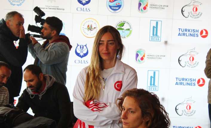 Dünya dalış rekortmeni milli sporcu Şahika Ercümen’in rekor denemesi, olumsuz