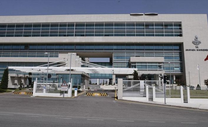 Zaman gazetesi eski yazarlarından Şahin Alpay'a yönelik ihlal kararının gerekçesinde,