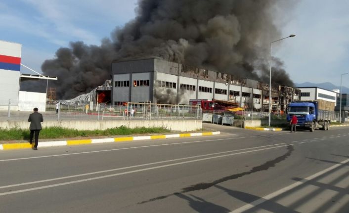 Sakarya’nın Hendek ilçesinde 2. OSB bölgesi içerisinde bulunan bir mobilya