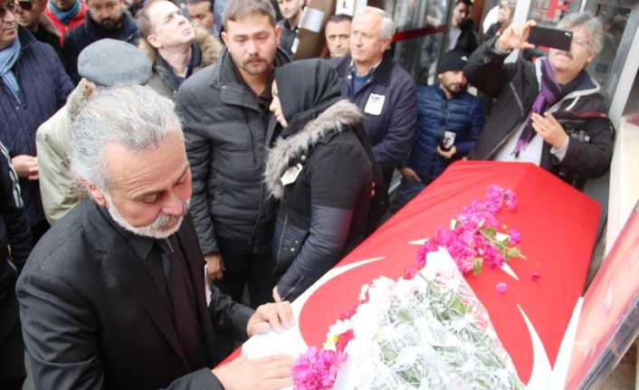Adana’da kaldığı evin balkonundan düşerek ölen salsa şampiyonu dansçı Cem