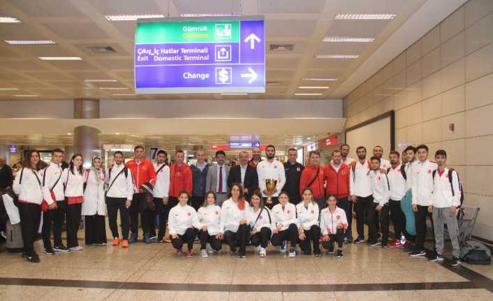 24. Dünya Karate Şampiyonası’nda 6 madalya toplayan Karate Milli Takımı