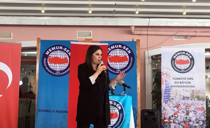 Çalışma ve Sosyal Güvenlik Bakanı Jülide Sarıeroğlu, kamu çalışanı kadınların