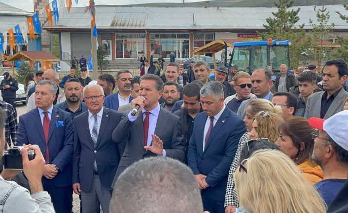CHP Erzincan Milletvekili Adayı Mustafa Sarıgül seçim çalışmalarına devam ediyor.