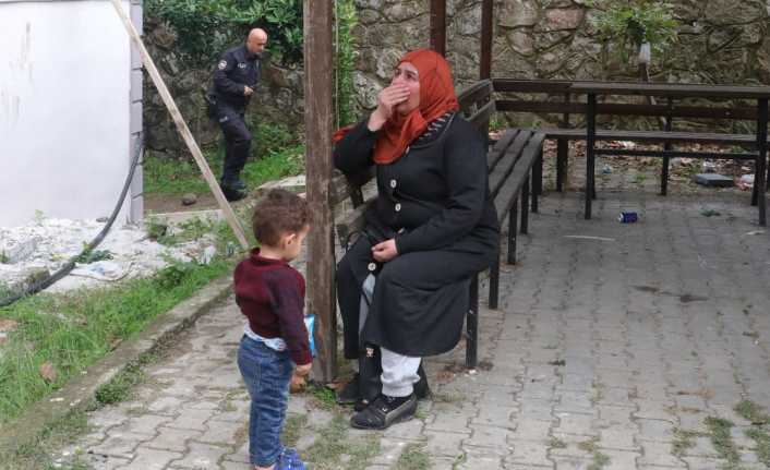 Kocaeli’nin Başiskele ilçesinde 7 kişilik Suriyeli ailenin yaşadığı apartman dairesinde