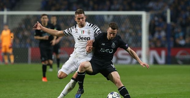 Bundesliga ekibi Schalke 04, Juventus'un Hırvat oyuncusu Marko Pjaca'yı sezon