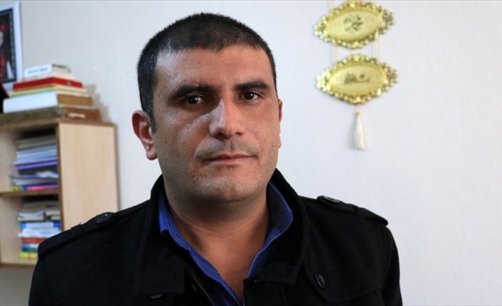 Adana'da ücretsiz ulaşım kartını gösteren ve şehit annesi olduğunu belirten