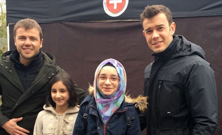 Ordulu şehit polis Yalçın Yamaner'in kızları Begüm Erva ve Betül