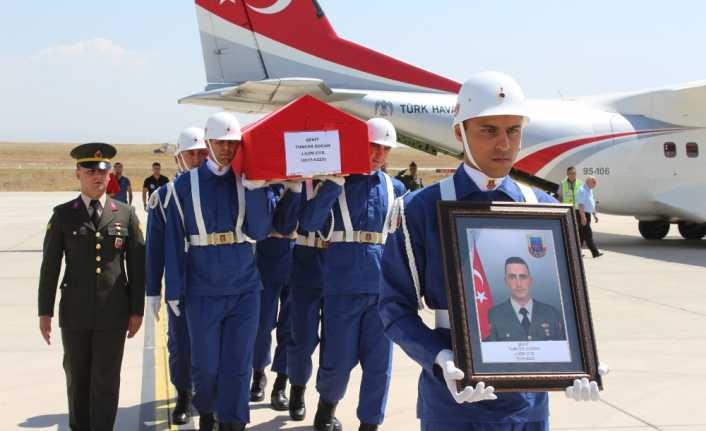 Adıyaman’da PKK’lı teröristlerce çıkan çatışmada şehit olan Uzman Çavuş Tuncay