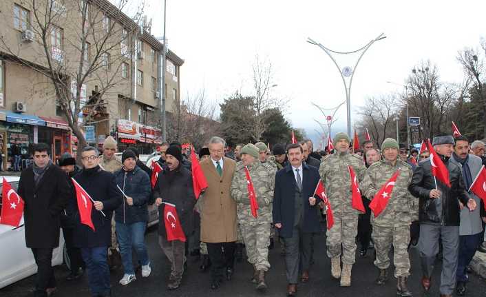 Erzincan’da Sarıkamış Harekatı’nın 104. yılı dolayısıyla "Gençlik Şühedanın İzinde" sloganıyla