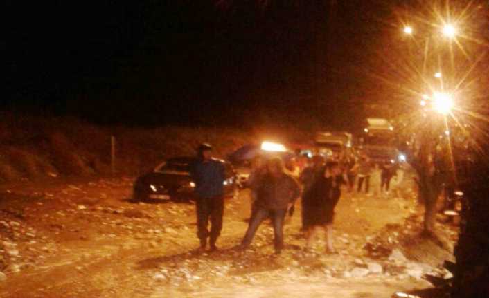 Balıkesir’in Bandırma ve Erdek ilçelerinde aşırı yağıştan dolayı yaşanan sel