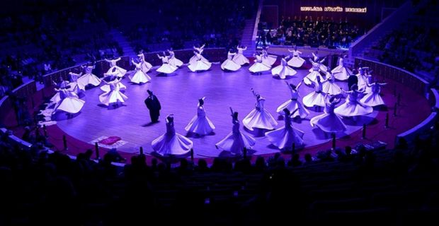 Konya Büyükşehir Belediyesinin her cumartesi Mevlana Kültür Merkezi'nde gerçekleştirilen sema