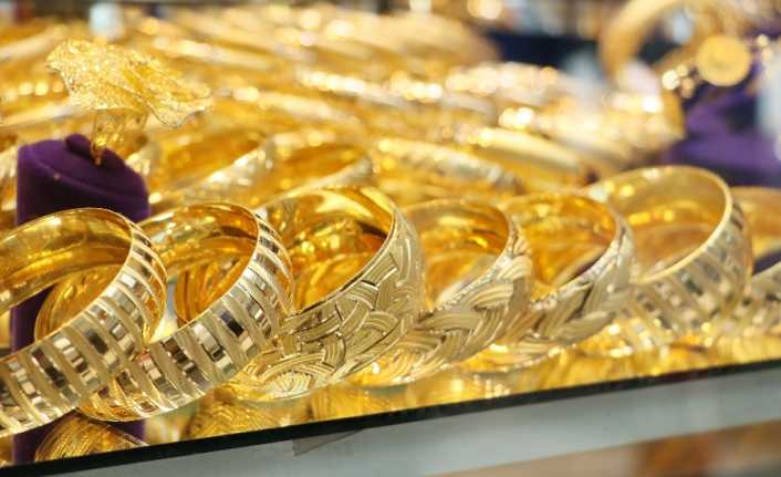 Serbest piyasada 24 ayar külçe altının gram satış fiyatı 211,50