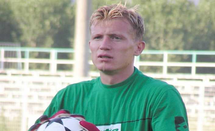 Bir dönem Fenerbahçe forması da giyen eski milli kaleci Serdar