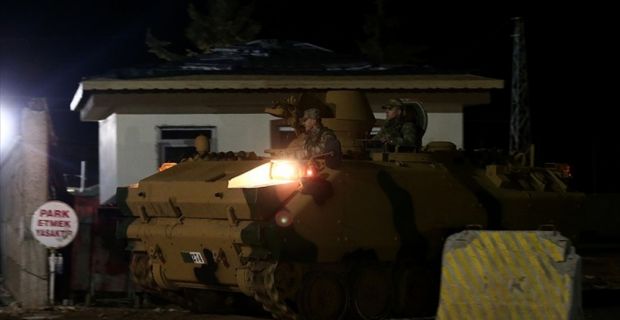 Türk Silahlı Kuvvetlerince, askeri birliklere takviye olarak gönderilen obüs ve