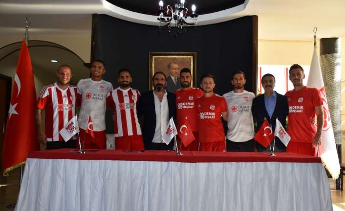 Spor Toto Süper Lig ekiplerinden Demir Grup Sivasspor yeni sezon
