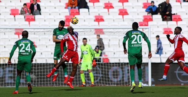 Süper Lig'in 18. haftasında Demir Grup Sivasspor-Teleset Mobilya Akhisarspor maçı