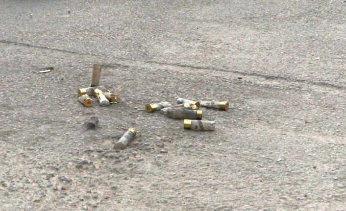 Konya’da iki aile arasında sokakta yaşanan silahlı çatışmada aynı aileden