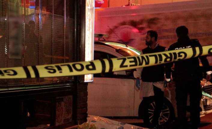 İstanbul Kağıthane’de bir kişi ekmek almak için girdiği fırından çıkarken